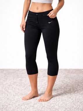 Nike Dri-FIT Black Cropped Leggings Women’s Medium Athletic Workout Running